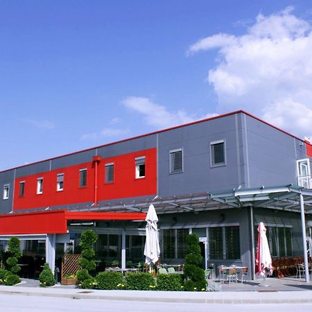 Hotel Galaksija Trebnje Екстериор снимка