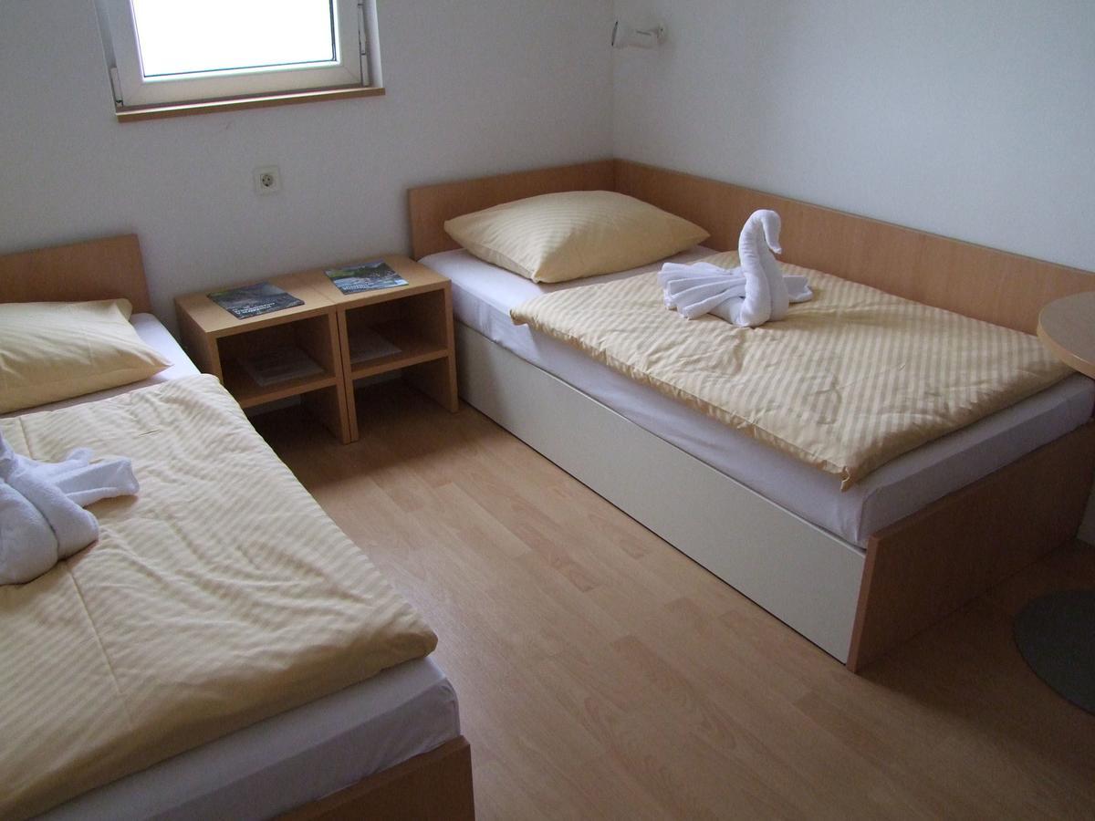 Hotel Galaksija Trebnje Екстериор снимка