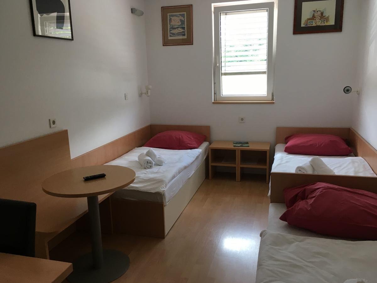 Hotel Galaksija Trebnje Екстериор снимка