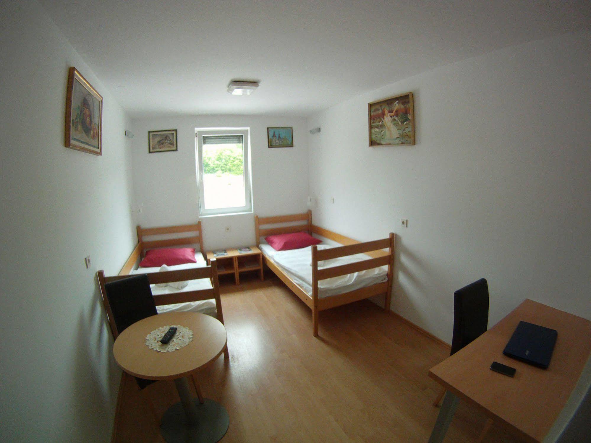 Hotel Galaksija Trebnje Екстериор снимка