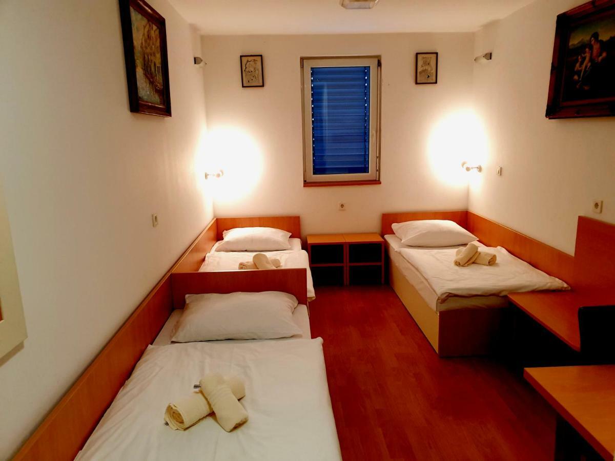 Hotel Galaksija Trebnje Екстериор снимка