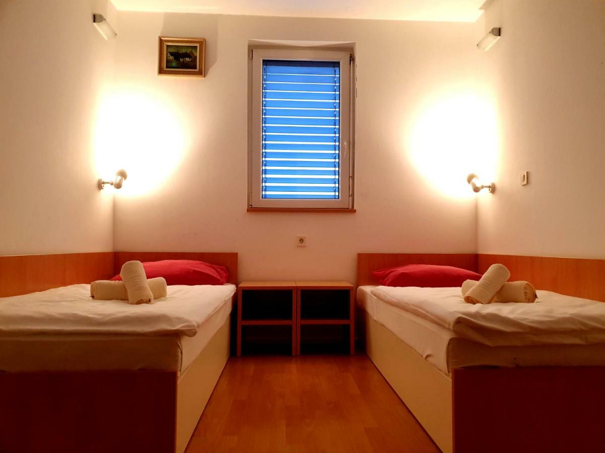 Hotel Galaksija Trebnje Екстериор снимка